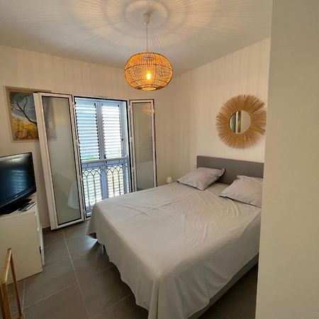 Appart Avec Terrasse Vue Sur Mer Exceptionnelle LʼÎle-Rousse Εξωτερικό φωτογραφία