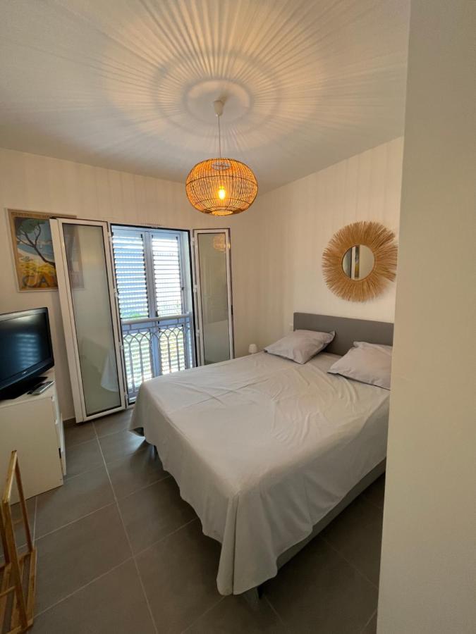 Appart Avec Terrasse Vue Sur Mer Exceptionnelle LʼÎle-Rousse Εξωτερικό φωτογραφία