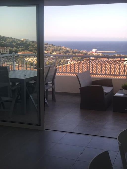 Appart Avec Terrasse Vue Sur Mer Exceptionnelle LʼÎle-Rousse Εξωτερικό φωτογραφία